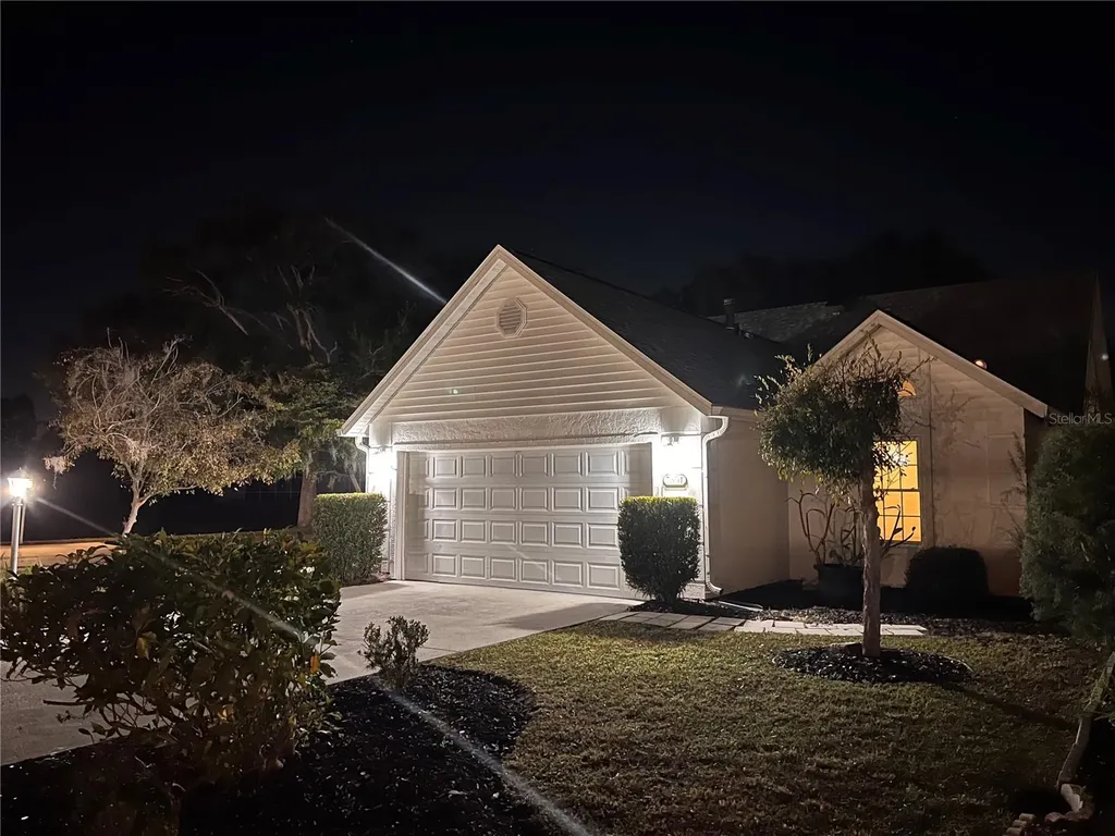 7801 Ontario Street Circle Sarasota FL 34243