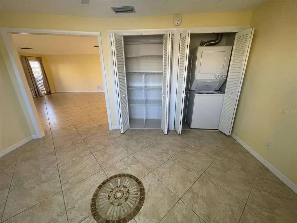 124 Dogwood Circle Seminole FL 33777