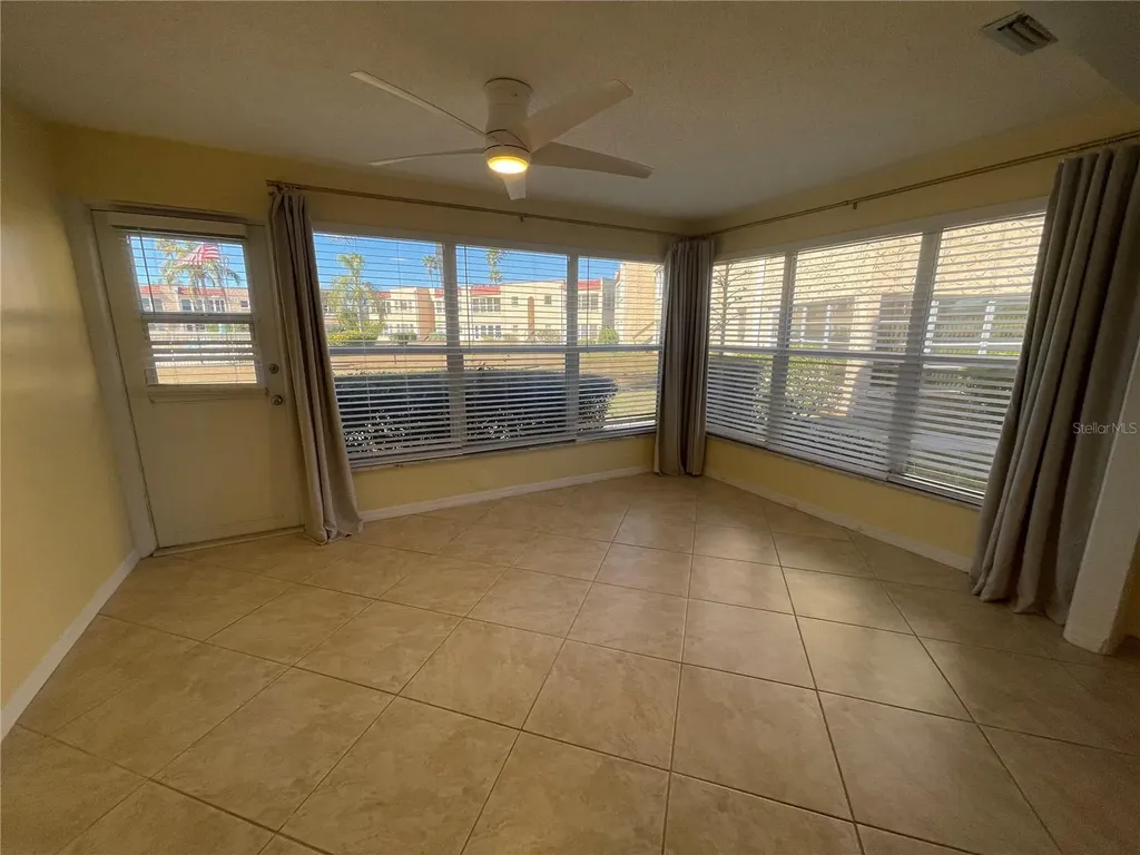 124 Dogwood Circle Seminole FL 33777
