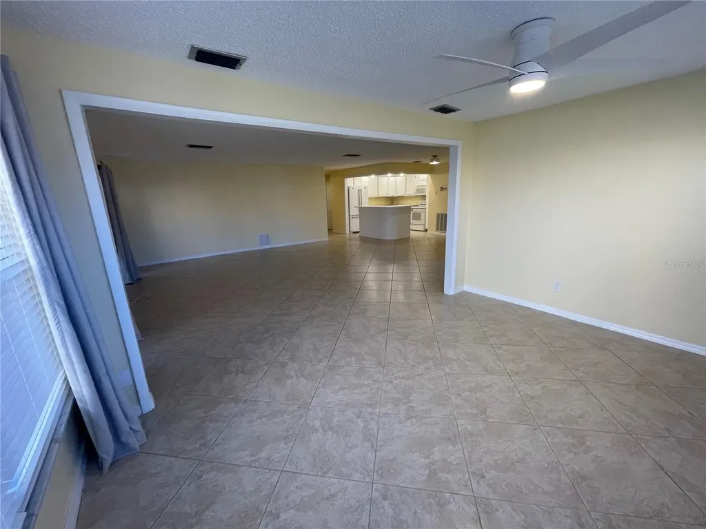 124 Dogwood Circle Seminole FL 33777