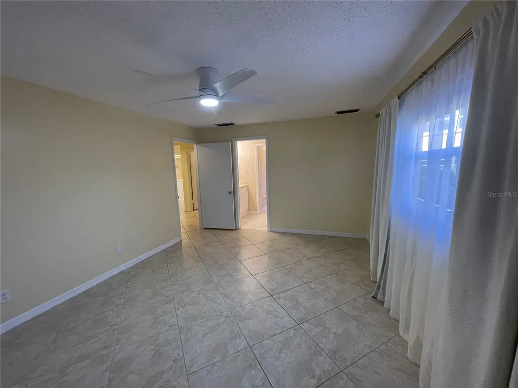 124 Dogwood Circle Seminole FL 33777