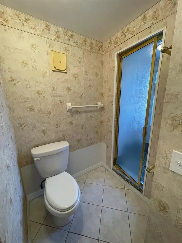 124 Dogwood Circle Seminole FL 33777