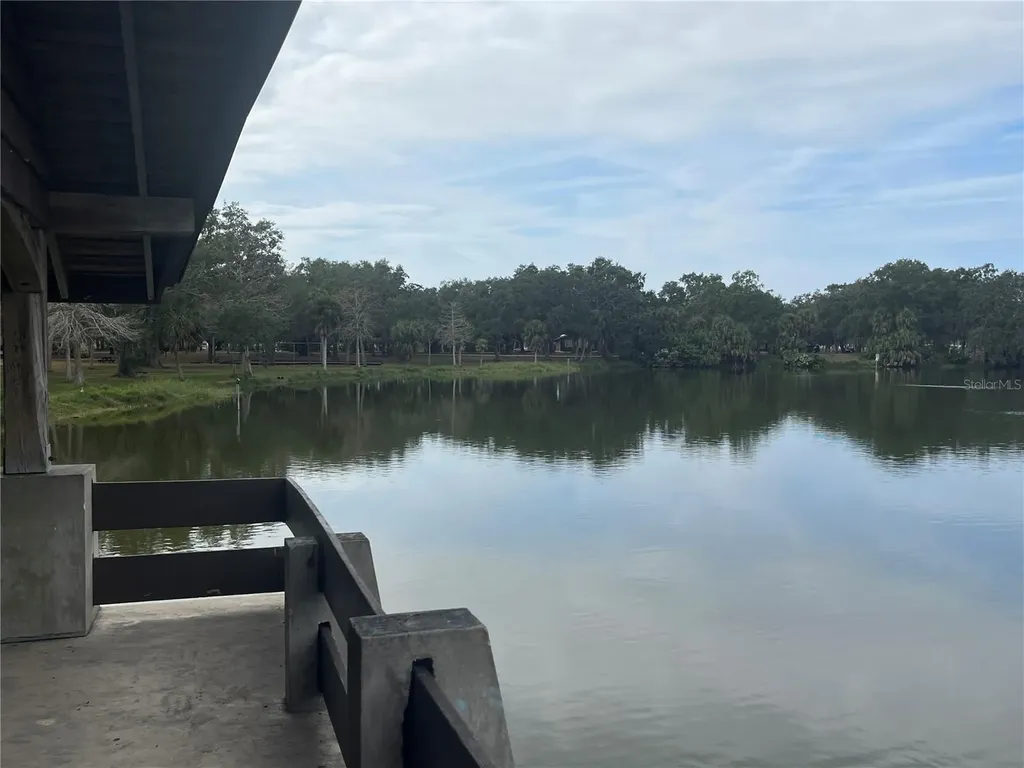 124 Dogwood Circle Seminole FL 33777