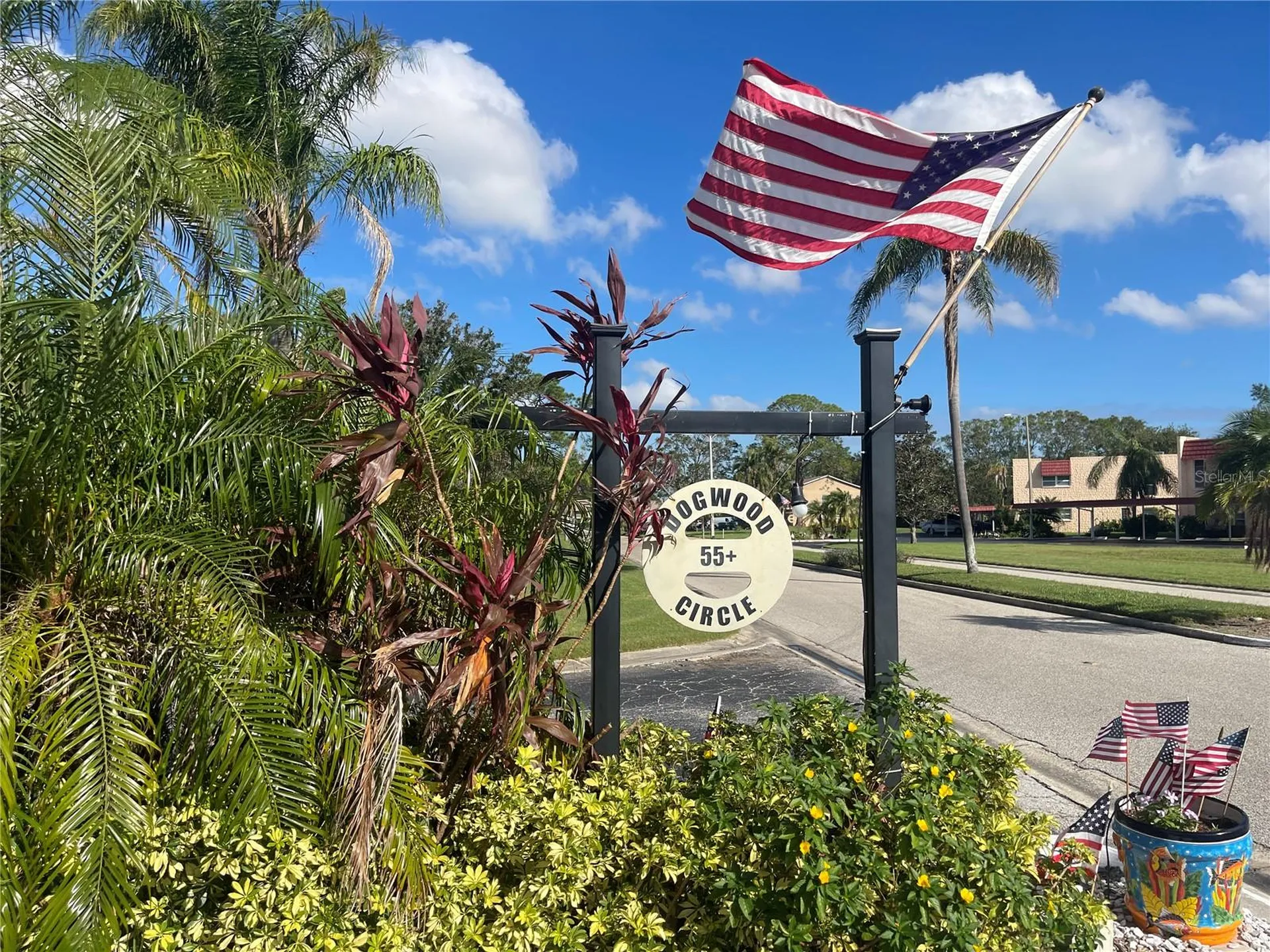 124 Dogwood Circle Seminole FL 33777
