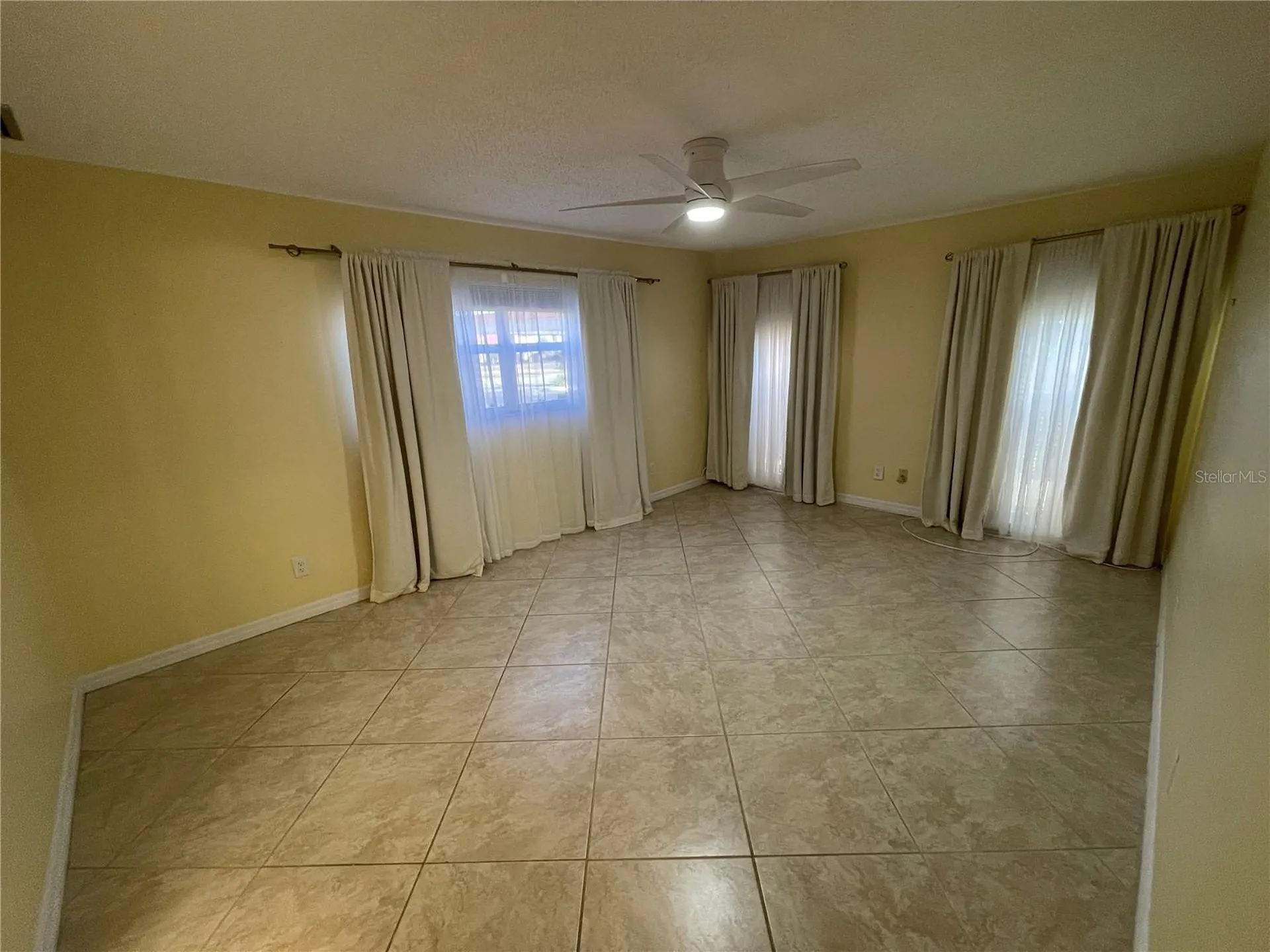 124 Dogwood Circle Seminole FL 33777