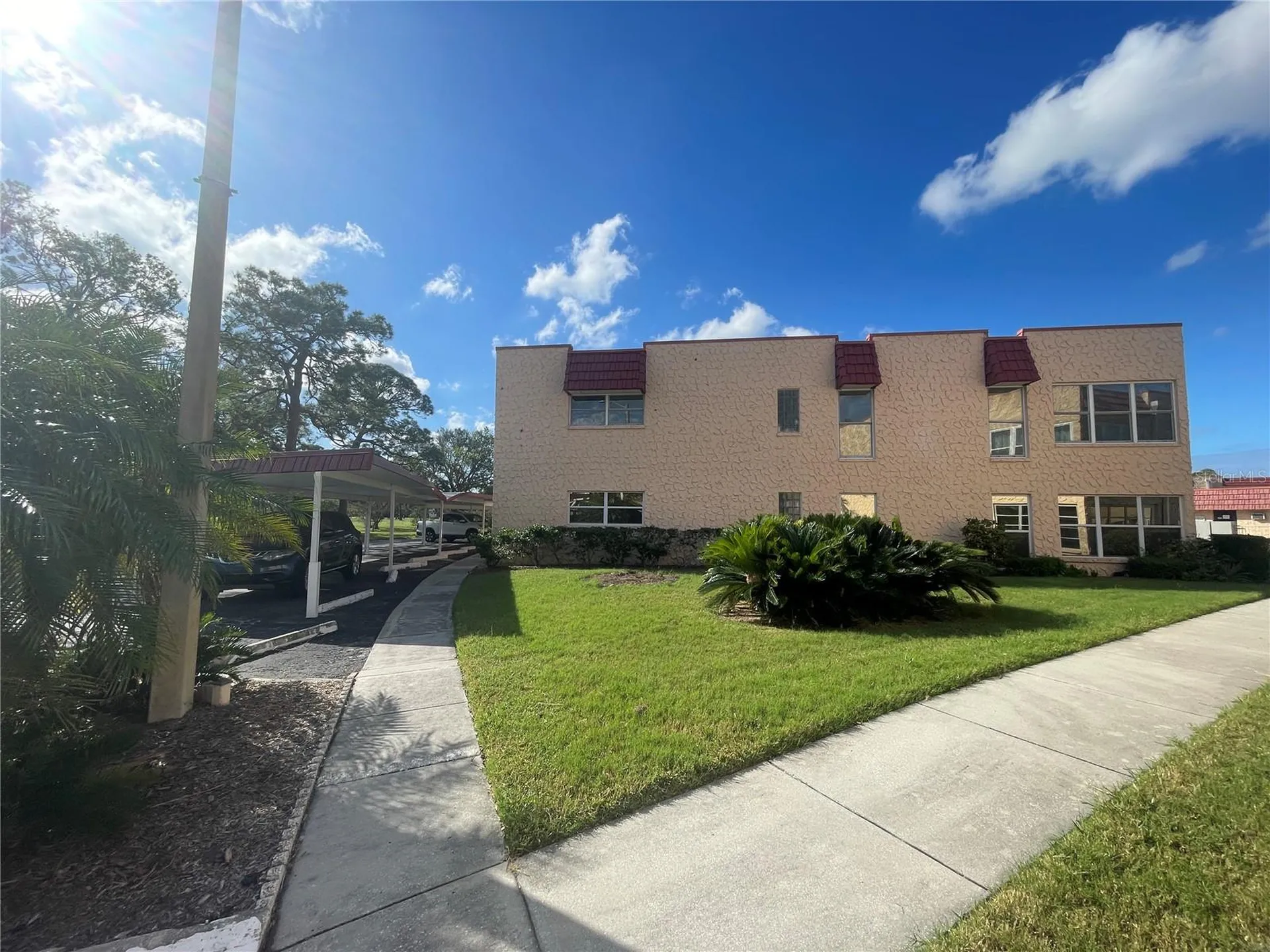 124 Dogwood Circle Seminole FL 33777