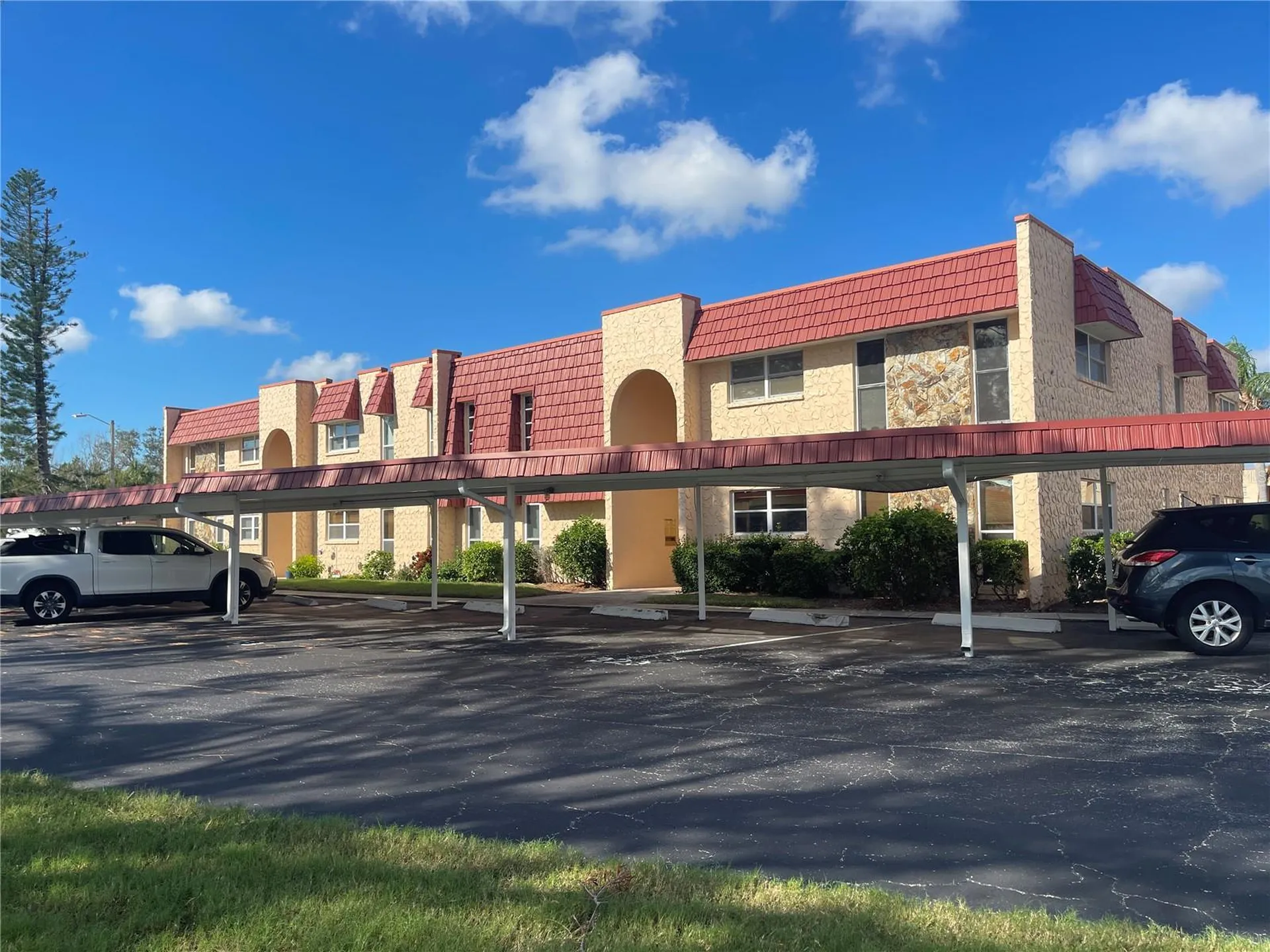 124 Dogwood Circle Seminole FL 33777