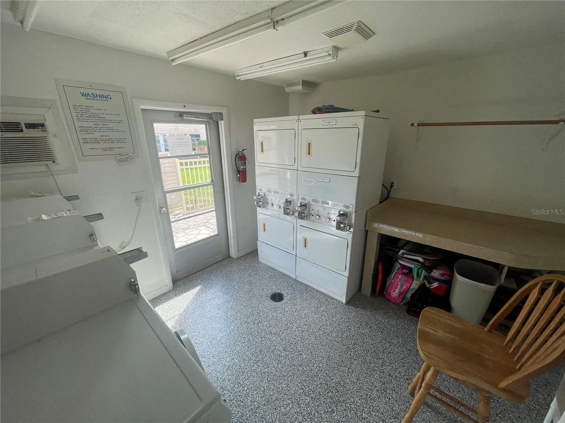 124 Dogwood Circle Seminole FL 33777