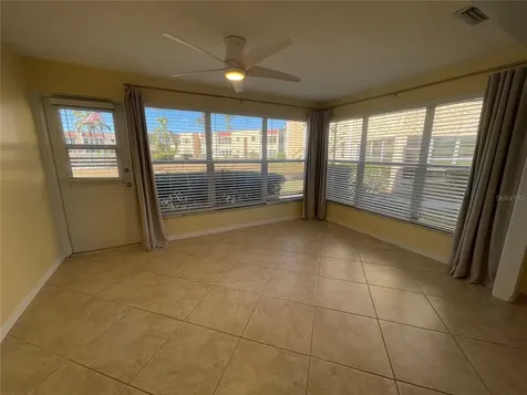 124 Dogwood Circle Seminole FL 33777