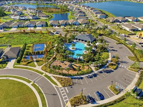 1211 Tahitian Sunrise Drive Plant City FL 33565