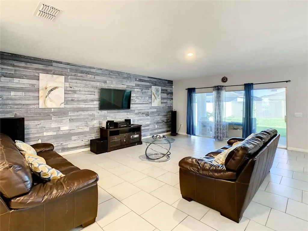 2742 Parkfield Road St Cloud FL 34772