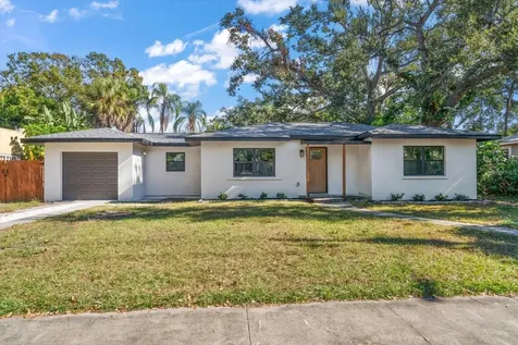 315 31st Street W Bradenton FL 34205