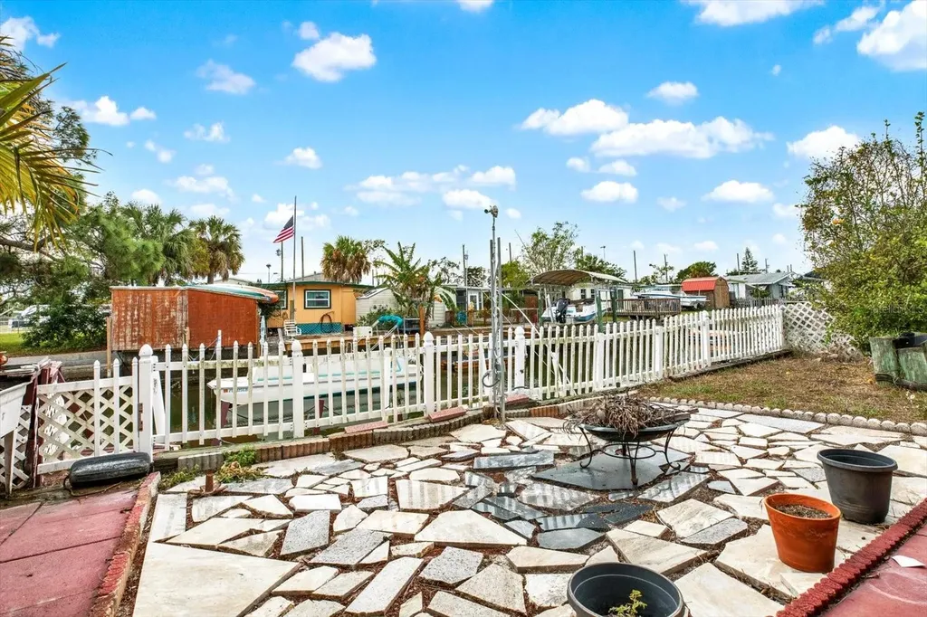 6834 Heron Lane Hudson FL 34667