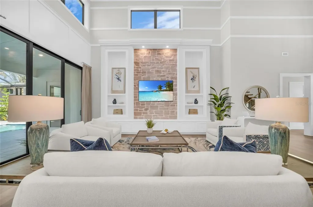 1516 S Orange Avenue Sarasota FL 34239