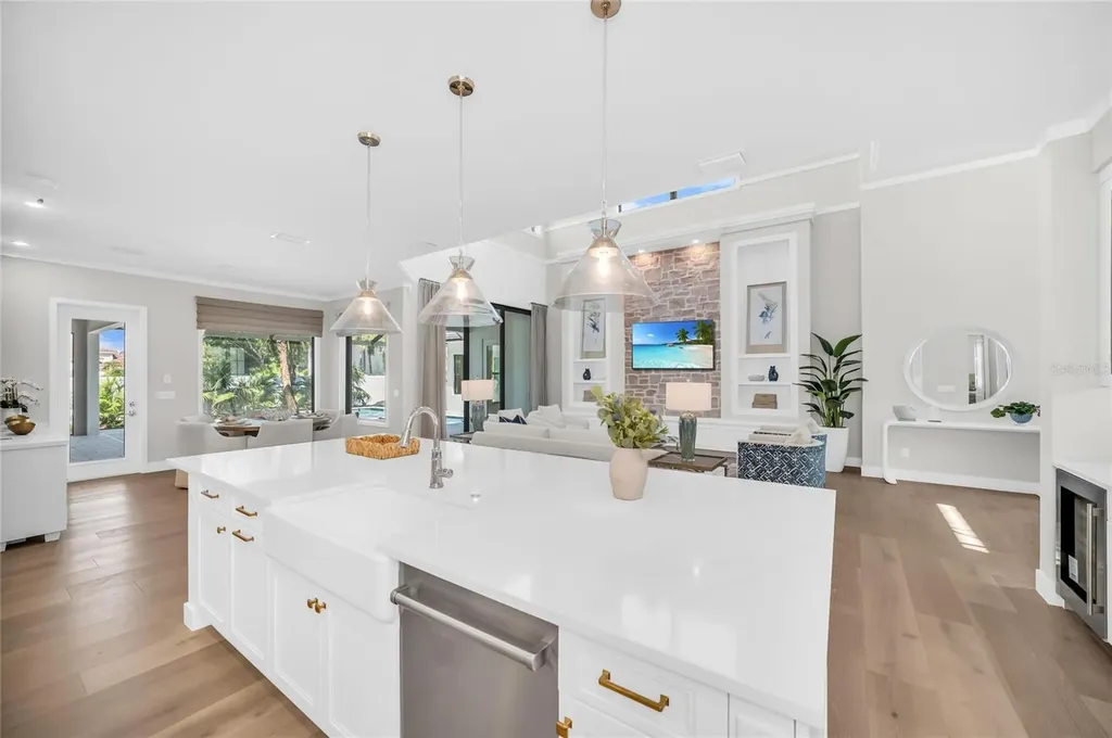1516 S Orange Avenue Sarasota FL 34239