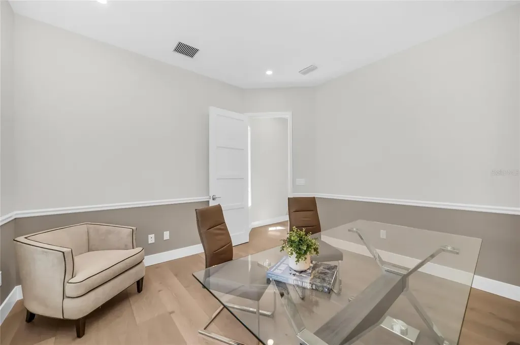 1516 S Orange Avenue Sarasota FL 34239