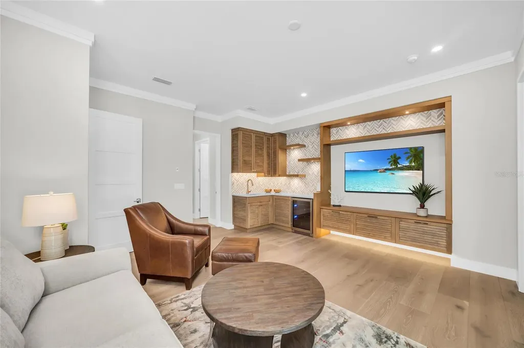 1516 S Orange Avenue Sarasota FL 34239