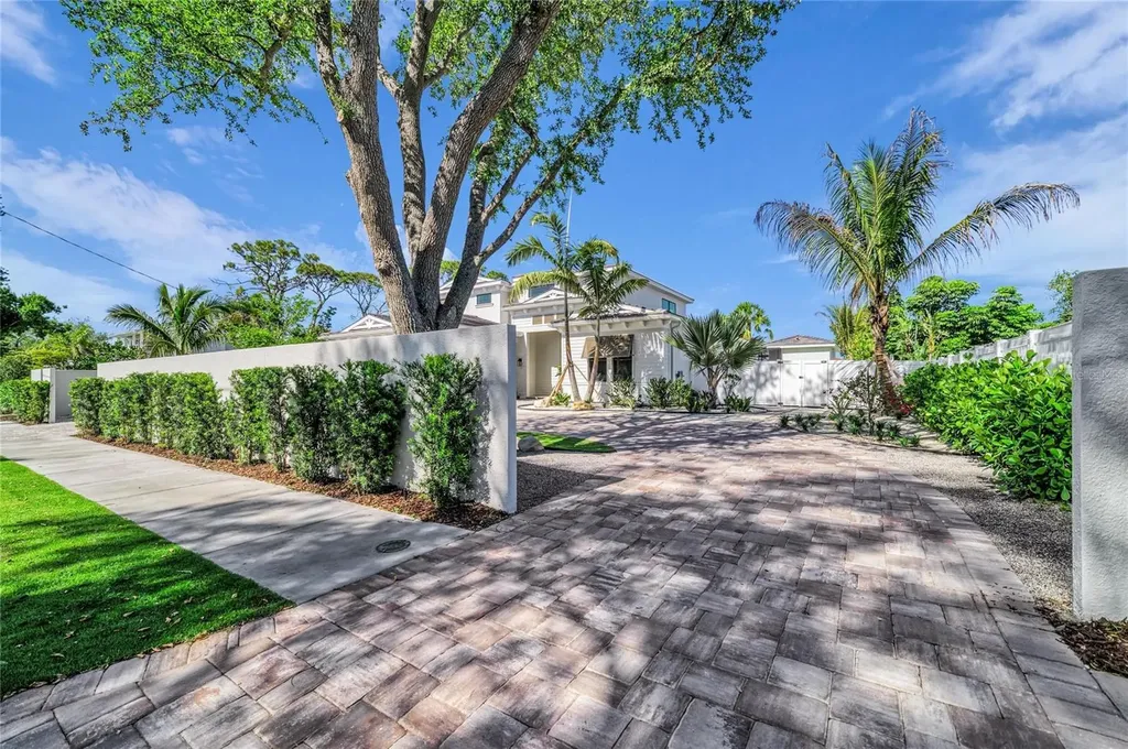 1516 S Orange Avenue Sarasota FL 34239