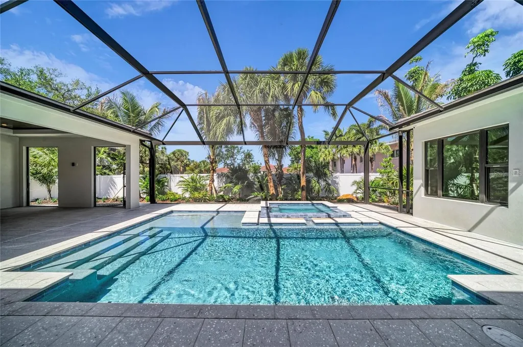 1516 S Orange Avenue Sarasota FL 34239