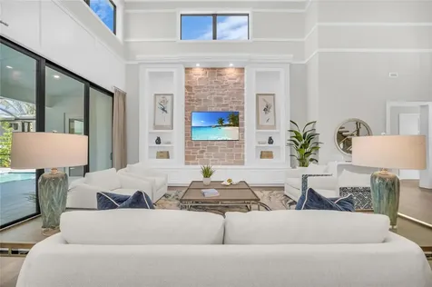 1516 S Orange Avenue Sarasota FL 34239