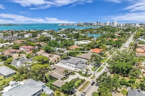 1516 S Orange Avenue Sarasota FL 34239