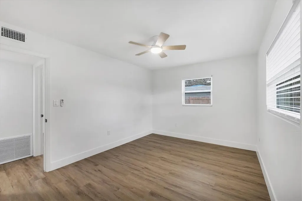2711 Kilgore Place Sarasota FL 34235