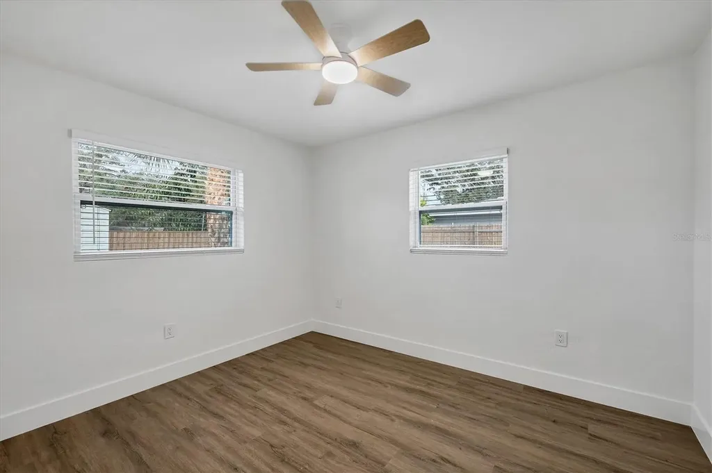 2711 Kilgore Place Sarasota FL 34235