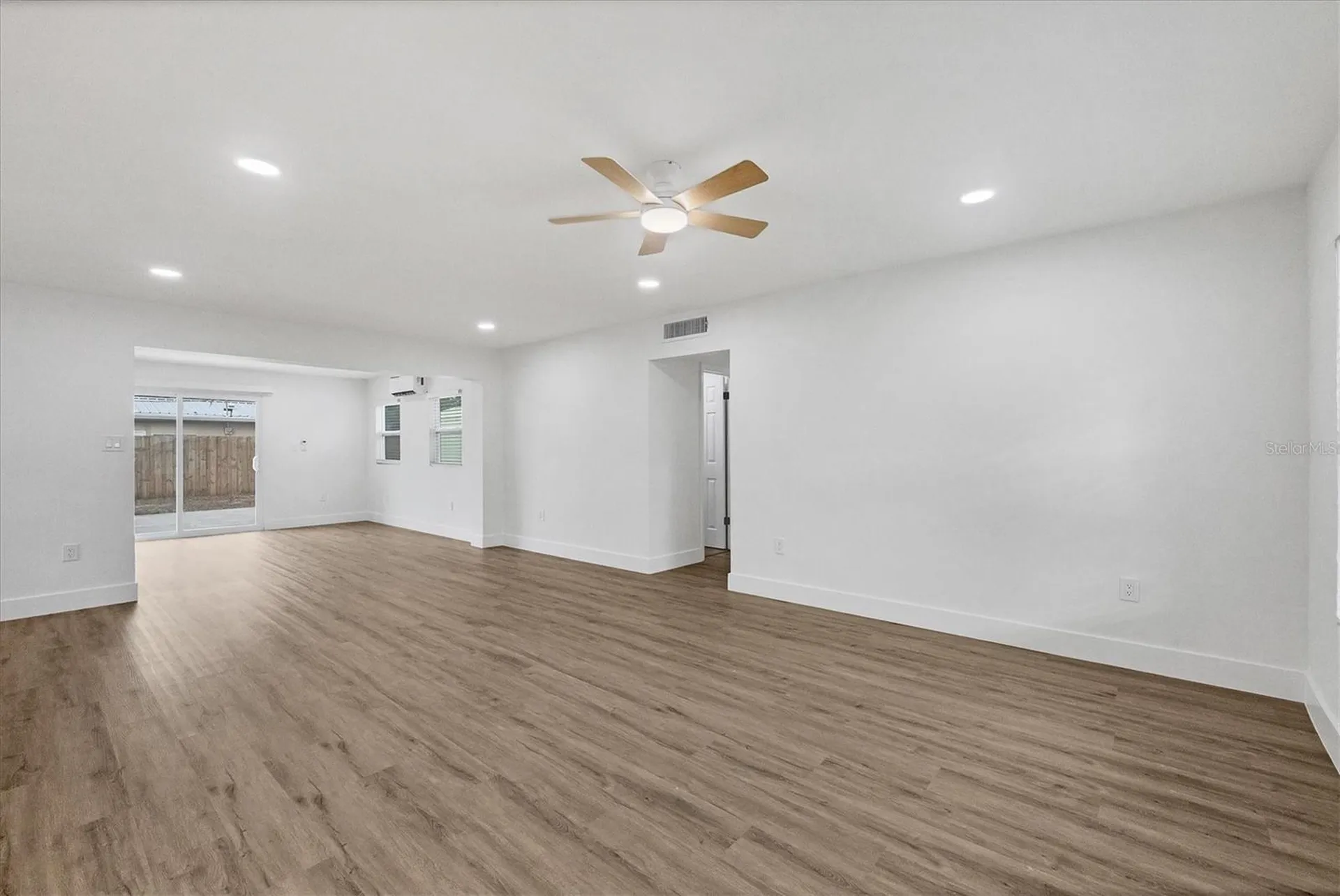 2711 Kilgore Place Sarasota FL 34235