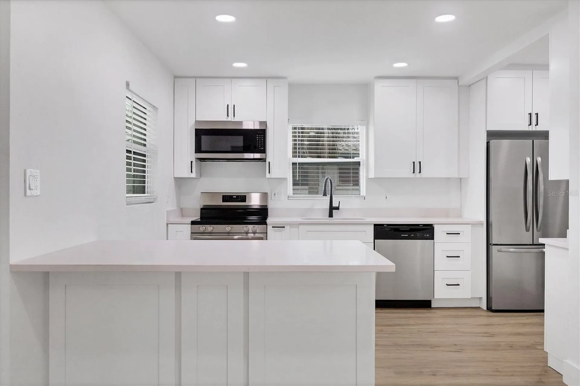 2711 Kilgore Place Sarasota FL 34235