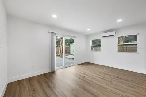 2711 Kilgore Place Sarasota FL 34235