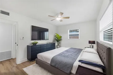2711 Kilgore Place Sarasota FL 34235