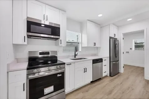 2711 Kilgore Place Sarasota FL 34235
