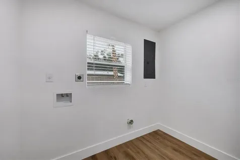 2711 Kilgore Place Sarasota FL 34235