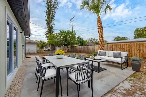 2711 Kilgore Place Sarasota FL 34235