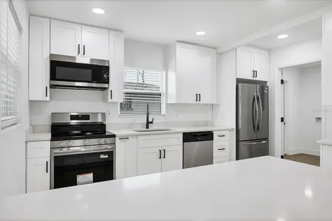 2711 Kilgore Place Sarasota FL 34235