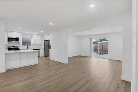 2711 Kilgore Place Sarasota FL 34235