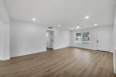 2711 Kilgore Place Sarasota FL 34235