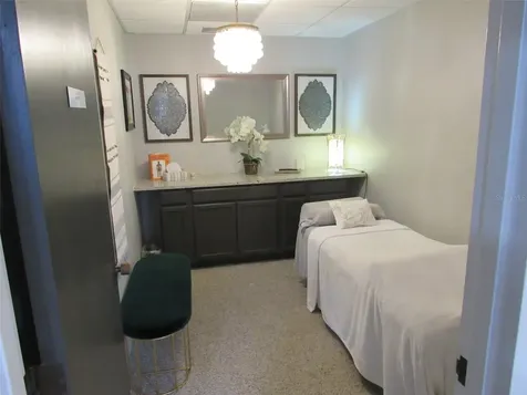 595 W Granada Boulevard Ormond Beach FL 32174