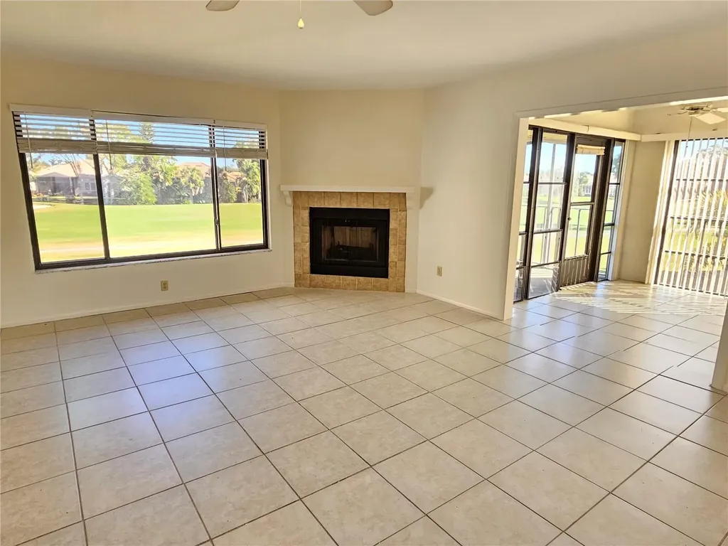 812 Capri Isles Boulevard Venice FL 34292