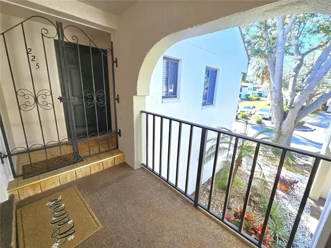 812 Capri Isles Boulevard Venice FL 34292