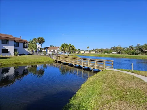 812 Capri Isles Boulevard Venice FL 34292