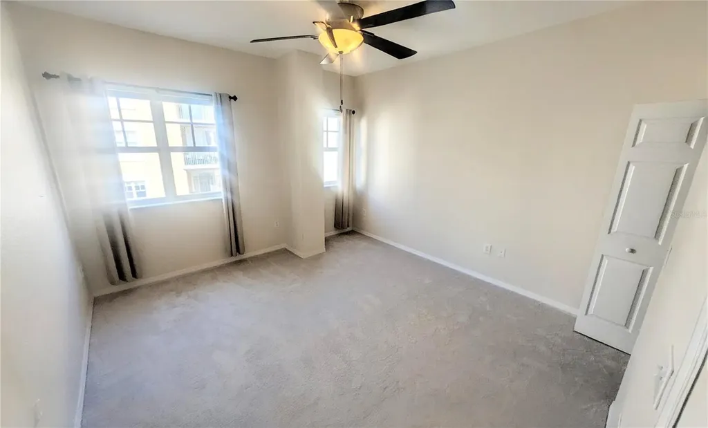 1064 N Tamiami Trail Sarasota FL 34236