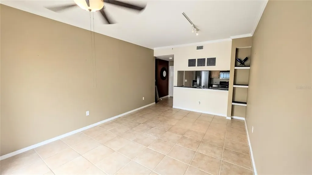 1064 N Tamiami Trail Sarasota FL 34236