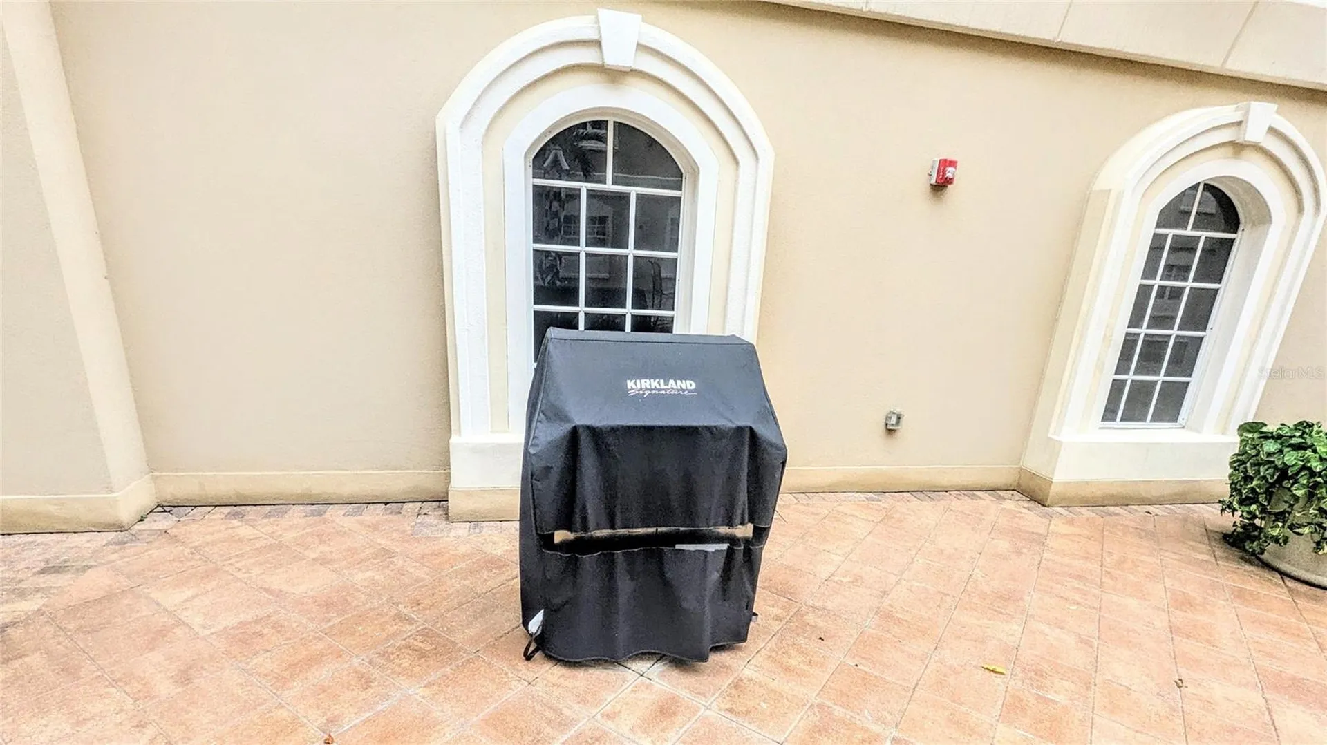 1064 N Tamiami Trail Sarasota FL 34236