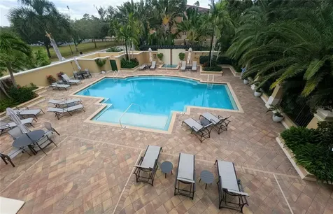 1064 N Tamiami Trail Sarasota FL 34236