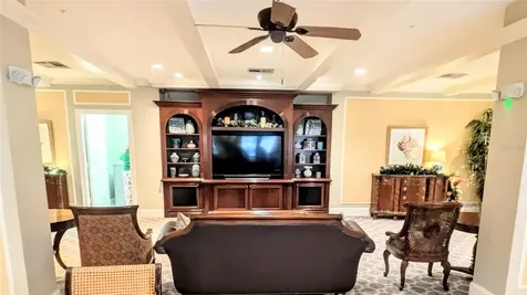 1064 N Tamiami Trail Sarasota FL 34236