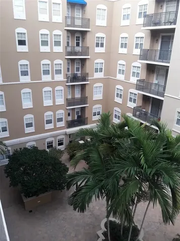 1064 N Tamiami Trail Sarasota FL 34236