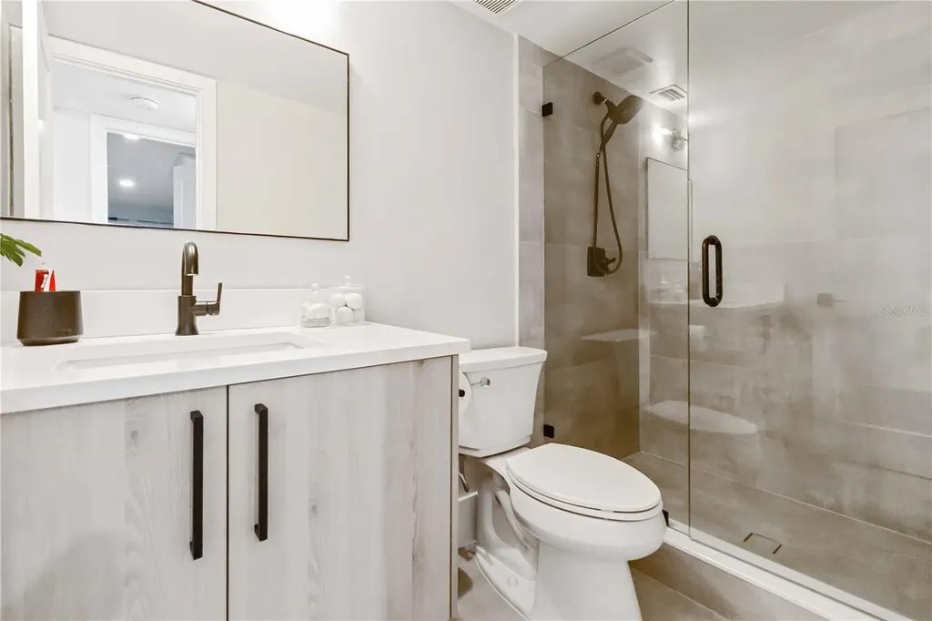 8124 Laurel Tree Drive Orlando FL 32819