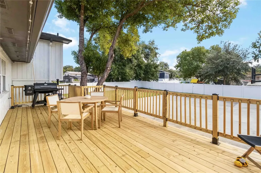 8124 Laurel Tree Drive Orlando FL 32819