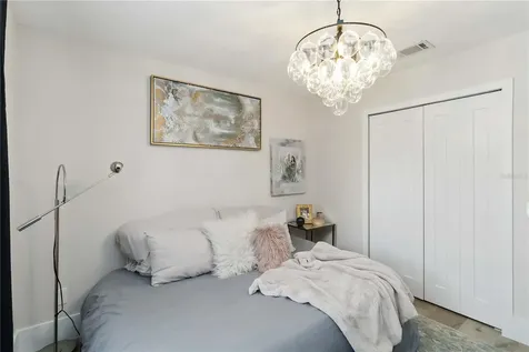 8124 Laurel Tree Drive Orlando FL 32819